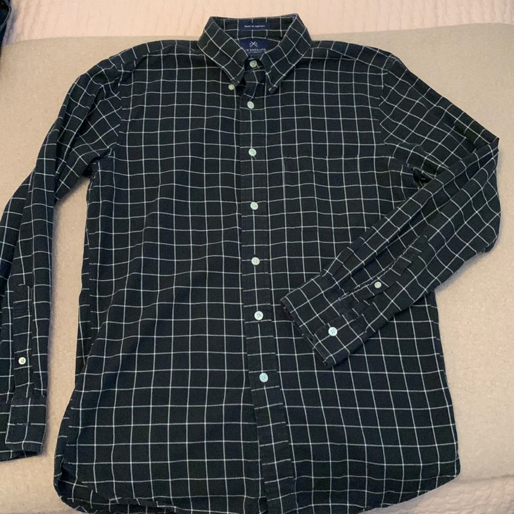 New England Shirt Company, men’s medium, black w white hatch. Made in the USA.